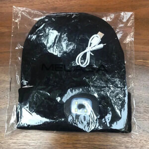 NWT Melasa Unisex Beanie with Bluetooth Rechargeable LED